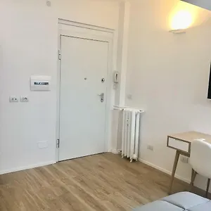 Apartment Corso Venezia Milan